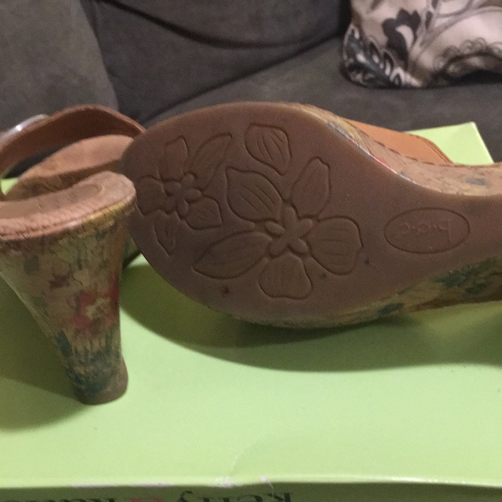 Tan mules - Picture 4 of 4